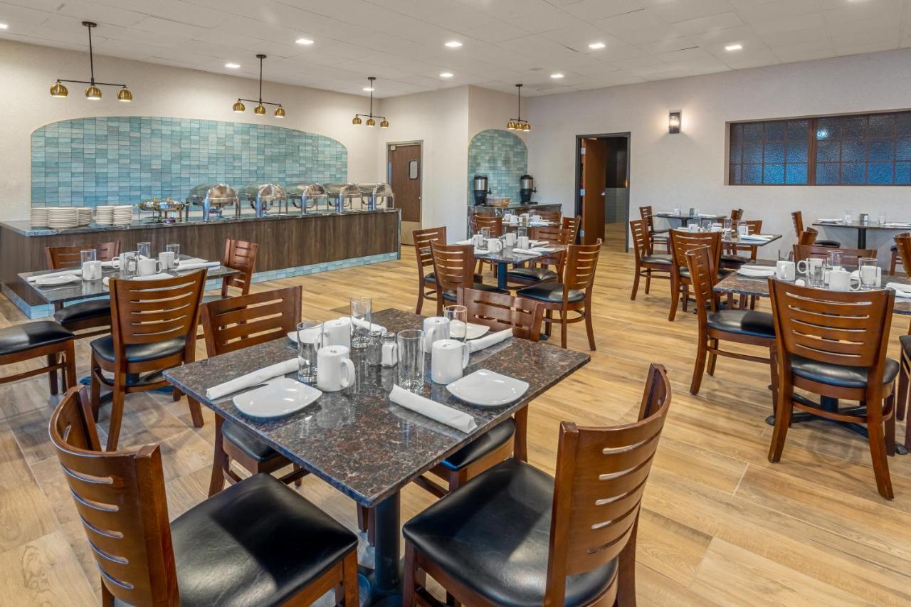 Grand Williston Hotel And Conference Center Zewnętrze zdjęcie